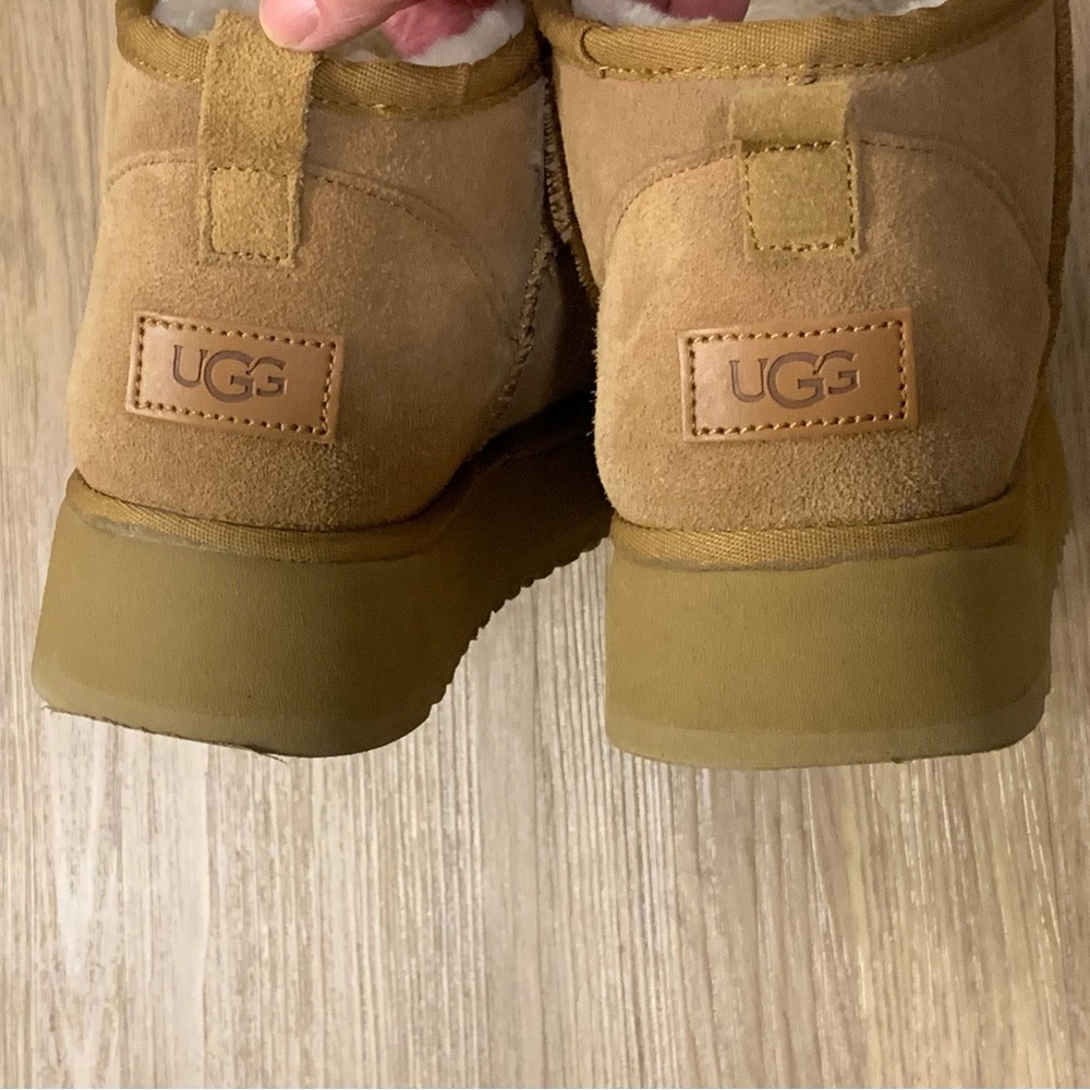 UGG Classic Ultra Mini Platform Boots in Chestnut Size 10 - Picture 5 of 16